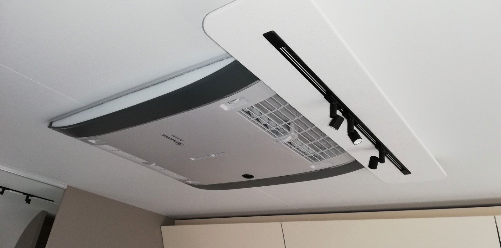 Adria Alpina 663 HT,AC,Relax,UV-Filter,Alu`s,ATC,Umris